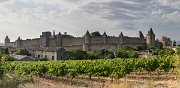 Po pyrenejském míru roku 1659 Carcassonne jako hraniční město ztratilo na významu. S nástupem nových válečných technik už nemělo smysl do hradního města investovat, a tak se opevnění pomalu rozpadalo.