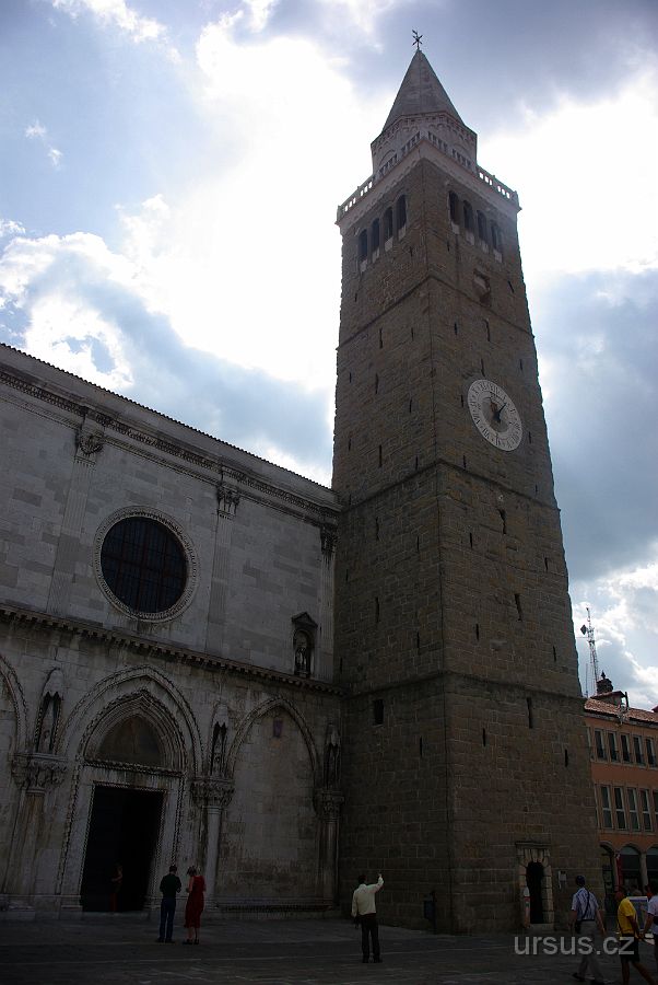 IMGP8285.JPG - Další naší zastávkou je jediný slovinský přístav Koper.