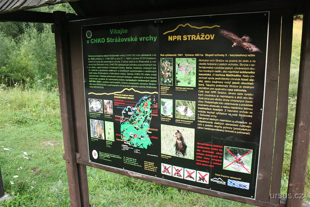 66.JPG - Informační tabule u rozcestí nedaleko tábořiště...