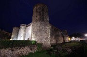 Mezi významné památky se řadí katedrála, hrad Castello Ursino (pozor ursusáci! :), sloní fontána i římský amfiteátr.