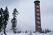 Cílem našeho dnešního výletu je rozhledna na vrcholu Vartovna (635 metrů nad mořem) otevřená 17. listopadu 2009. : Beskydy, Valašsko, Vartovna, Vsacko, zima
