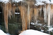 Pulčínské ledopády jsou nejmohutnější v závěru zimy, kdy je ledová výzdoba nejbohatší. : Beskydy, Pulčínské skály, Valašsko, Vsacko, ledopády, zima