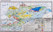 Kyrgyzstán drží světové prvenství jako země nejvzdálenější od oceánu (víc než 1500 km) a proto je zde klima vnitrozemské. Přesto je velice rozmanité, neboť je ovlivněno velkými výškovými rozdíly, charakterem reliéfu a velkými vodními plochami, z nichž největší je jezero Issyk-kul. A tak zde najdeme pouště, polopouště, rozsáhlé oblasti stepí, lesy mírného pásu, ale i tundru a oblasti věčného ledu. (Mapa klimatických oblastí pochází z ruského školního atlasu zeměpisu pro ZŠ).