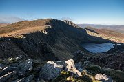 Avšak ten nejkrásnější kopec se tyčí přímo před námi - 1 155 m vysoký a skalnatý Lochnagar.