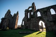 Přístavní město Arbroath je známé především pokrmem "Arbroath smokie", což je tradiční uzená treska. Další významnou památkou je klášter Arbroath Abbey, který vystavěl v roce 1178 Williame the Lion z červeného granitu. Klášter byl poničen a opuštěn za dob skotské reformace v roce 1560.