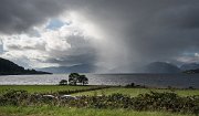 A tohle už není jezero, ale mořská zátoka Loch Leven. Přijíždíme do Fort William, turistickému centru zdejší oblasti.