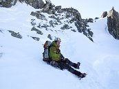 Hřeben byl poměrně dlouhý a tak jsem byl nakonec pěkně vyšťavený. V podstatě víc než z celé cesty nahoru.